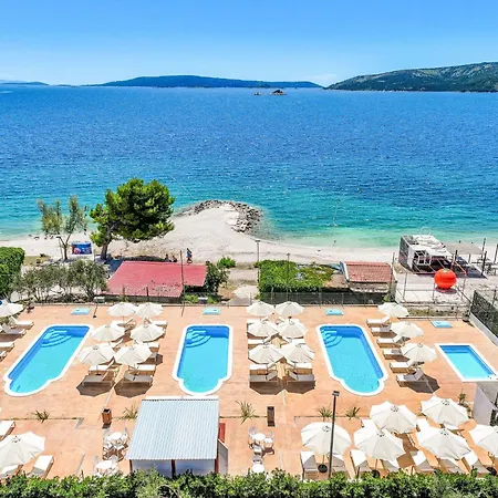 Medena-1 By Interhome *