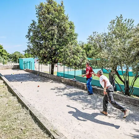 Medena-1 By Interhome شقة تروغير