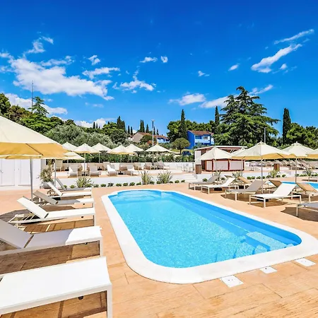 Medena-1 By Interhome