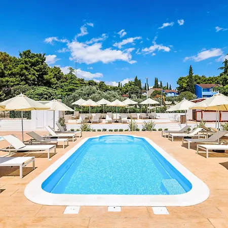 Apartment Medena-1 By Interhome Trogir